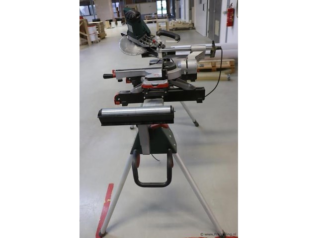 Metabo kap- en verstekzaag kgs 254 m - afbeelding 1 van  14