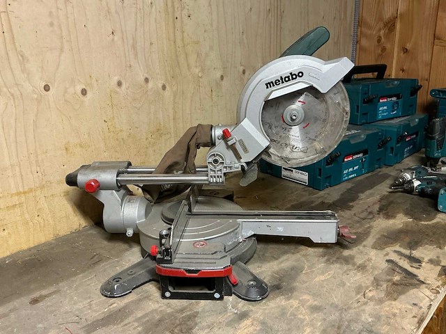Metabo kgs216m afkortcirkelzaagmachine - afbeelding 2 van  8