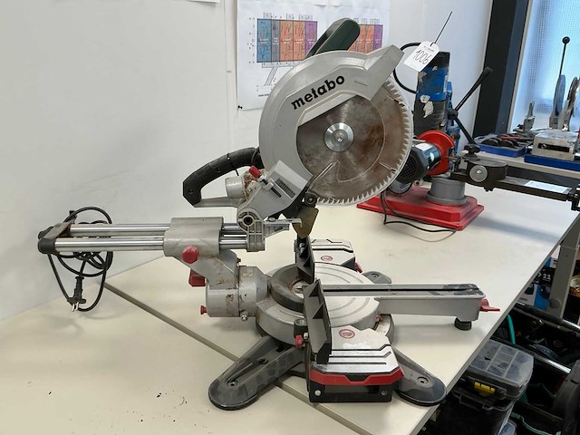 Metabo kgs254m afkortcirkelzaagmachine - afbeelding 4 van  10