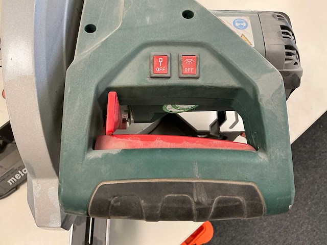 Metabo kgs254m afkortcirkelzaagmachine - afbeelding 6 van  10
