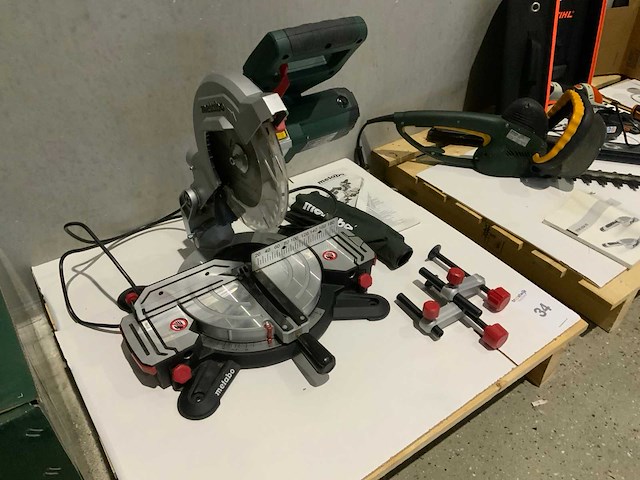 Metabo ks 216 m lasercut afkortcirkelzaagmachine - afbeelding 2 van  3