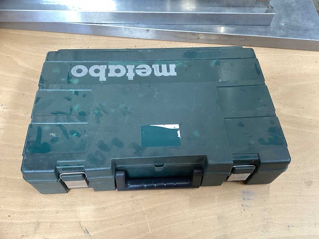 Metabo reciprozaag incl. 18v 5.2a accu + acculader + koffer - afbeelding 2 van  11