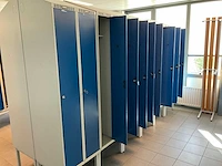 Metal, blika kleedkamer lockers en banken (31x) - afbeelding 14 van  34