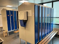 Metal kleedkamer lockers en banken (13x) - afbeelding 7 van  27
