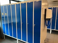 Metal kleedkamer lockers en banken (13x) - afbeelding 3 van  27