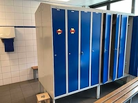 Metal kleedkamer lockers en banken (13x) - afbeelding 6 van  27