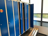Metal kleedkamer lockers en banken (13x) - afbeelding 7 van  27