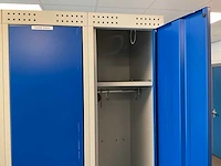 Metal kleedkamer lockers en banken (13x) - afbeelding 27 van  27