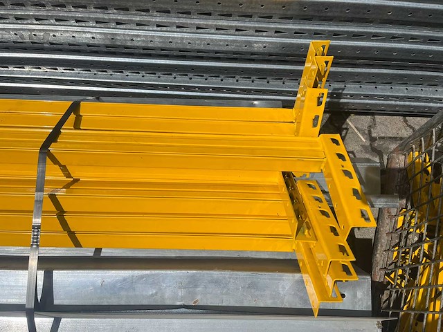 Metal sistem - inrijstelling 60 europallet plaatsen - afbeelding 8 van  11