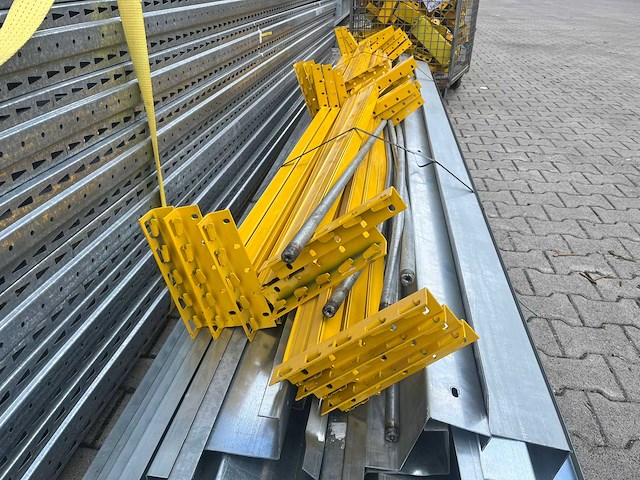Metal sistem - inrijstelling 60 europallet plaatsen - afbeelding 3 van  16
