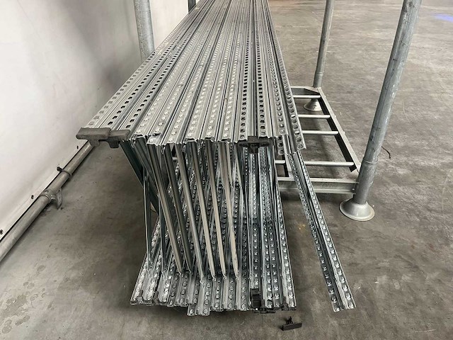 Metal sistem - stelling 12x120 - afbeelding 1 van  3