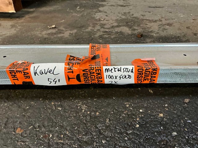 Metal stud 100x4000 mm (2x) - afbeelding 3 van  3