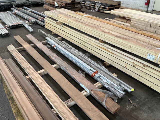 Metal stud diverse afmetingen - afbeelding 2 van  5