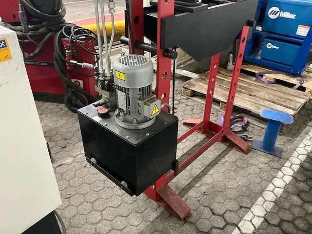 Metal works - agmcpm50 - 50ton hydraulische pers - afbeelding 13 van  17