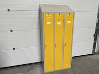 Metalen 3-deurs lockerkast (2x) - afbeelding 2 van  6
