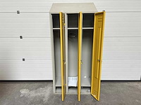 Metalen 3-deurs lockerkast (2x) - afbeelding 3 van  6