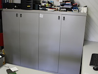 Metalen archiefkast. afmeting 188 x 47 x 140 cm. excl. inhoud kast. - afbeelding 2 van  2