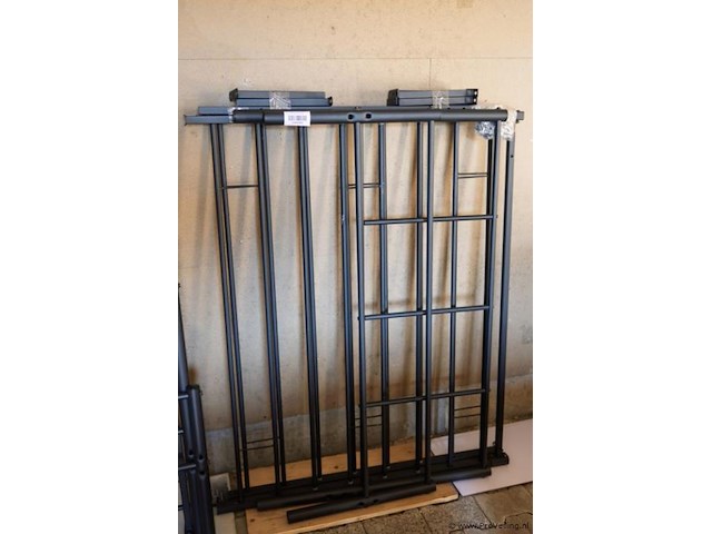 Metalen bed - afbeelding 1 van  1