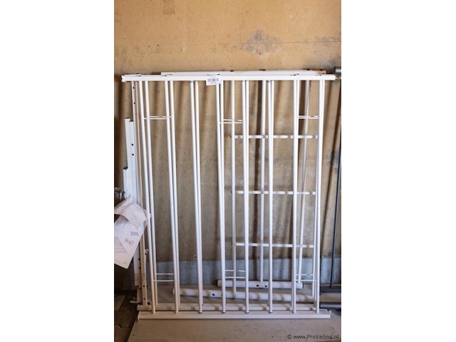 Metalen bed - afbeelding 1 van  1