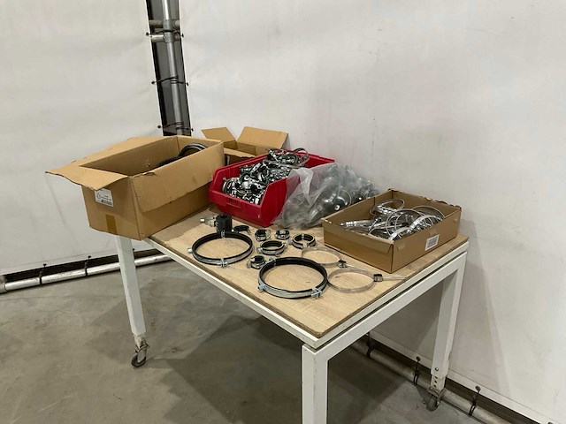 Metalen beugels - afbeelding 1 van  8