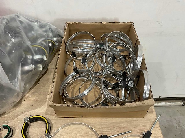 Metalen beugels - afbeelding 7 van  8
