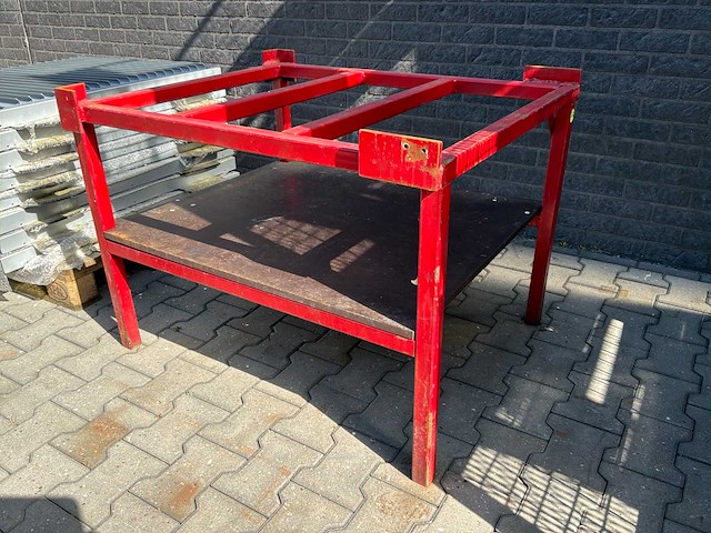 Metalen bok - afbeelding 1 van  1