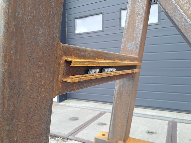 Metalen bok - afbeelding 5 van  8