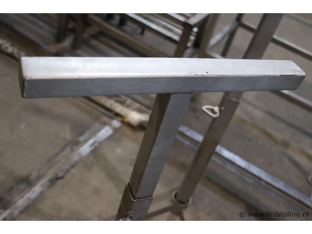 Metalen bokken - 2 stuks - afbeelding 4 van  5