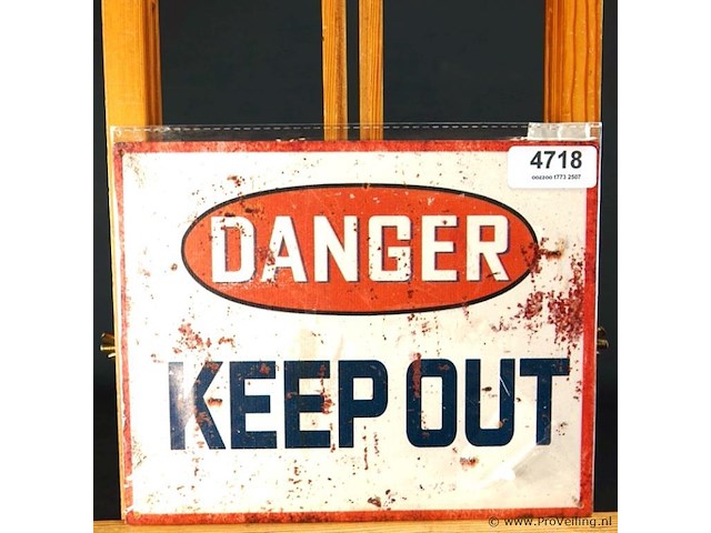 Metalen bord keep out - afbeelding 1 van  1