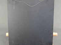 Metalen bord met echte suïcidale slak - afbeelding 6 van  6