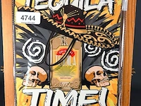 Metalen bord tequila