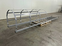 Metalen buitentrap - afbeelding 1 van  5