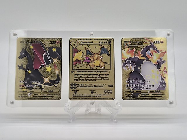 Metalen charizard kaarten in luxe acryl display - afbeelding 1 van  7