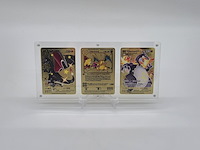 Metalen charizard pokémon kaarten in luxe acryl display - afbeelding 2 van  7