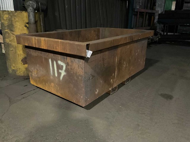 Metalen container - afbeelding 1 van  4