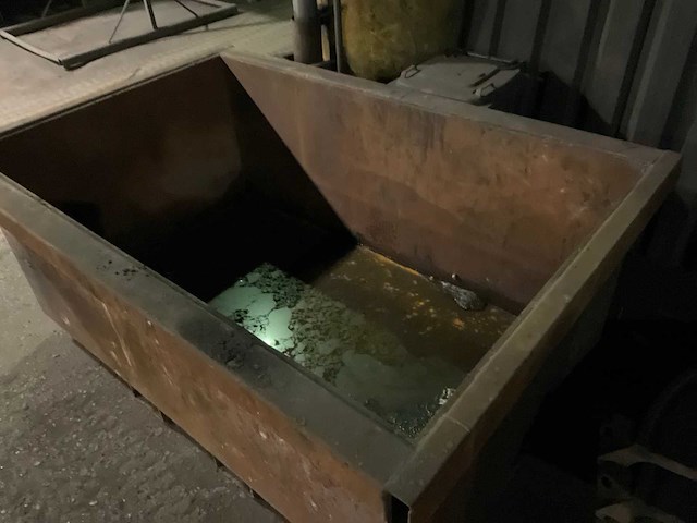 Metalen container - afbeelding 4 van  4