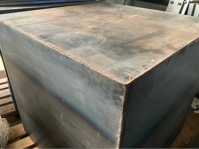 Metalen decoratie kubus 100x100x100cm - afbeelding 2 van  2