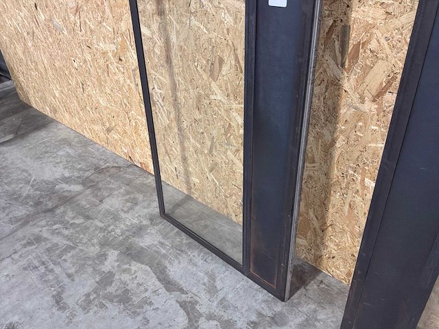 Metalen deuren met glas - afbeelding 14 van  14