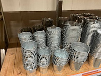 Metalen emmers - afbeelding 12 van  21