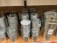 Metalen emmers - afbeelding 17 van  21