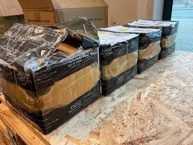 Metalen flessenopener bankpasformaat (1600x) - afbeelding 3 van  3