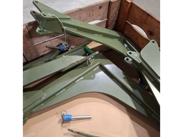 Metalen frame in onderdelen, maschinenbau eggerstorfer - afbeelding 6 van  8