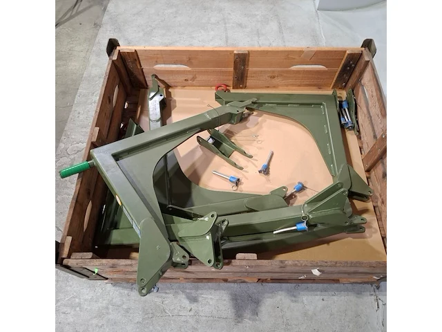 Metalen frame in onderdelen, maschinenbau eggerstorfer - afbeelding 8 van  8