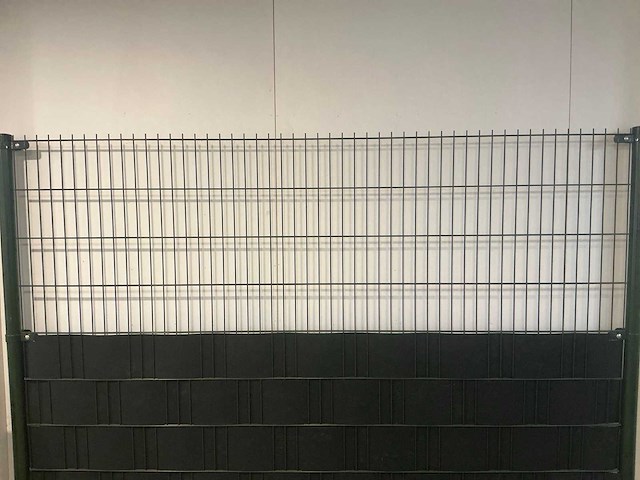 Metalen hek (2x) - afbeelding 3 van  4
