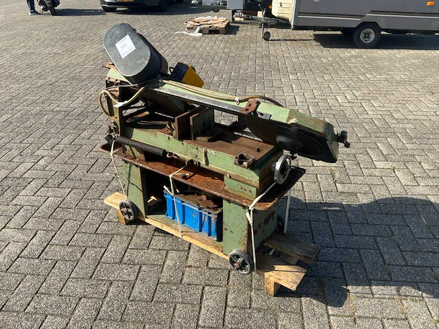 Metalen horizontale bandzaagmachine - afbeelding 9 van  14