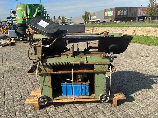 Metalen horizontale bandzaagmachine - afbeelding 10 van  14