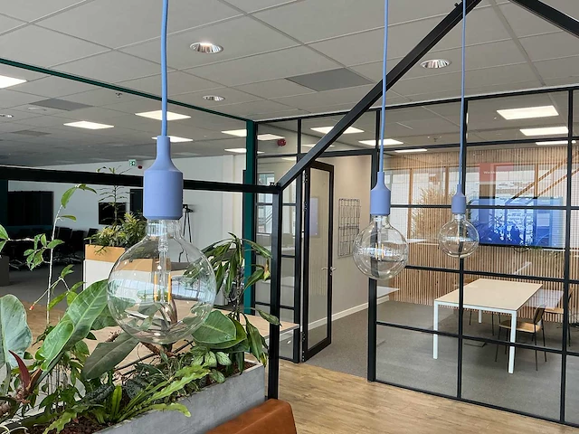 Metalen huisje frame met verlichting - afbeelding 2 van  3