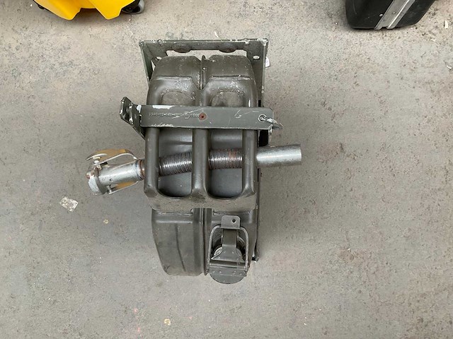 Metalen jerrykan - afbeelding 3 van  3