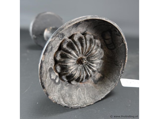 Metalen kandelaar - afbeelding 5 van  5