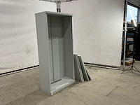 Metalen kast - afbeelding 2 van  5